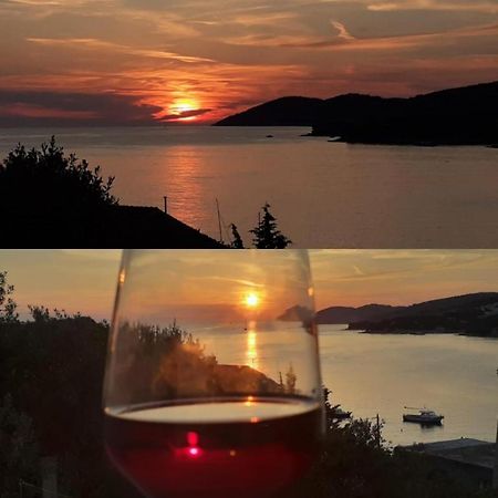 Sunset House With Seaview Apartment Đảo Hvar Ngoại thất bức ảnh
