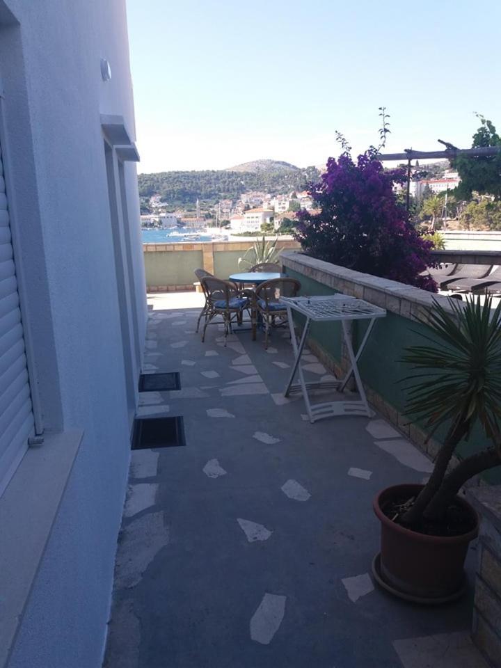 Sunset House With Seaview Apartment Đảo Hvar Ngoại thất bức ảnh
